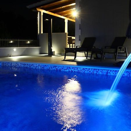 Vacation Home Meri Mirce Exterior foto