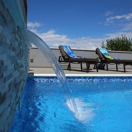 Vacation Home Meri Mirce Exterior foto
